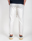Pantalaccio misto Lino 1921 Store Uomo Art. PAROS, vista posteriore dei pantaloni bianchi in misto di lino.