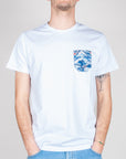 T-shirt taschino V2 Art. TUCL featuring a white design and a colorful pocket illustration.