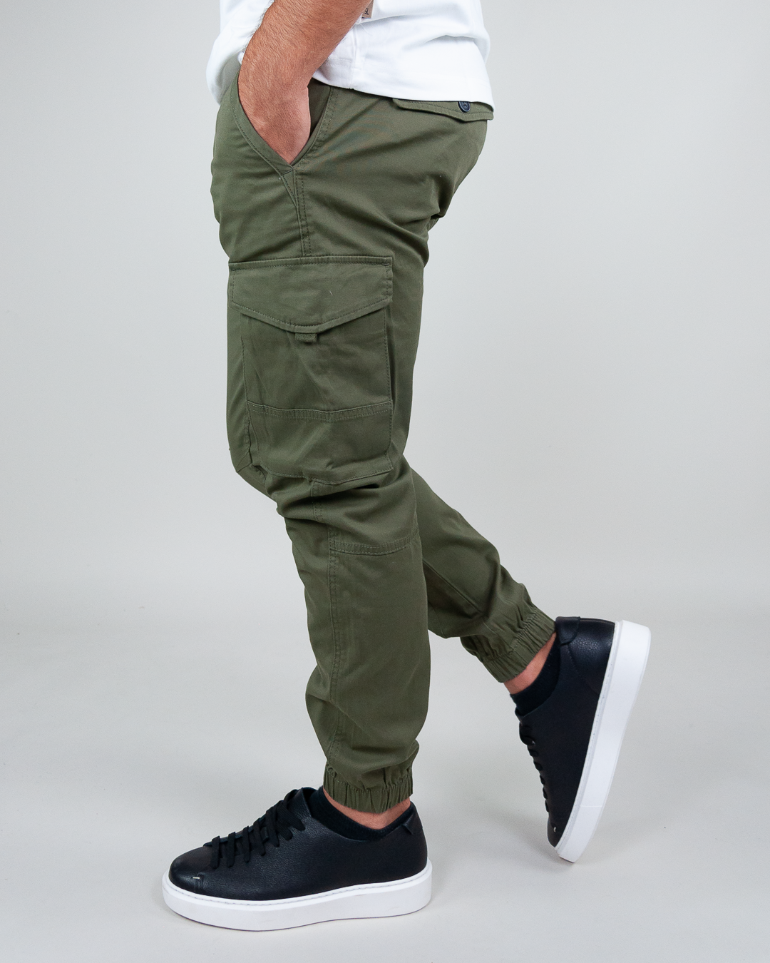 Pantalone Cargo con elastico Jack &amp; Jones Art. 12141844 - 1921 Store