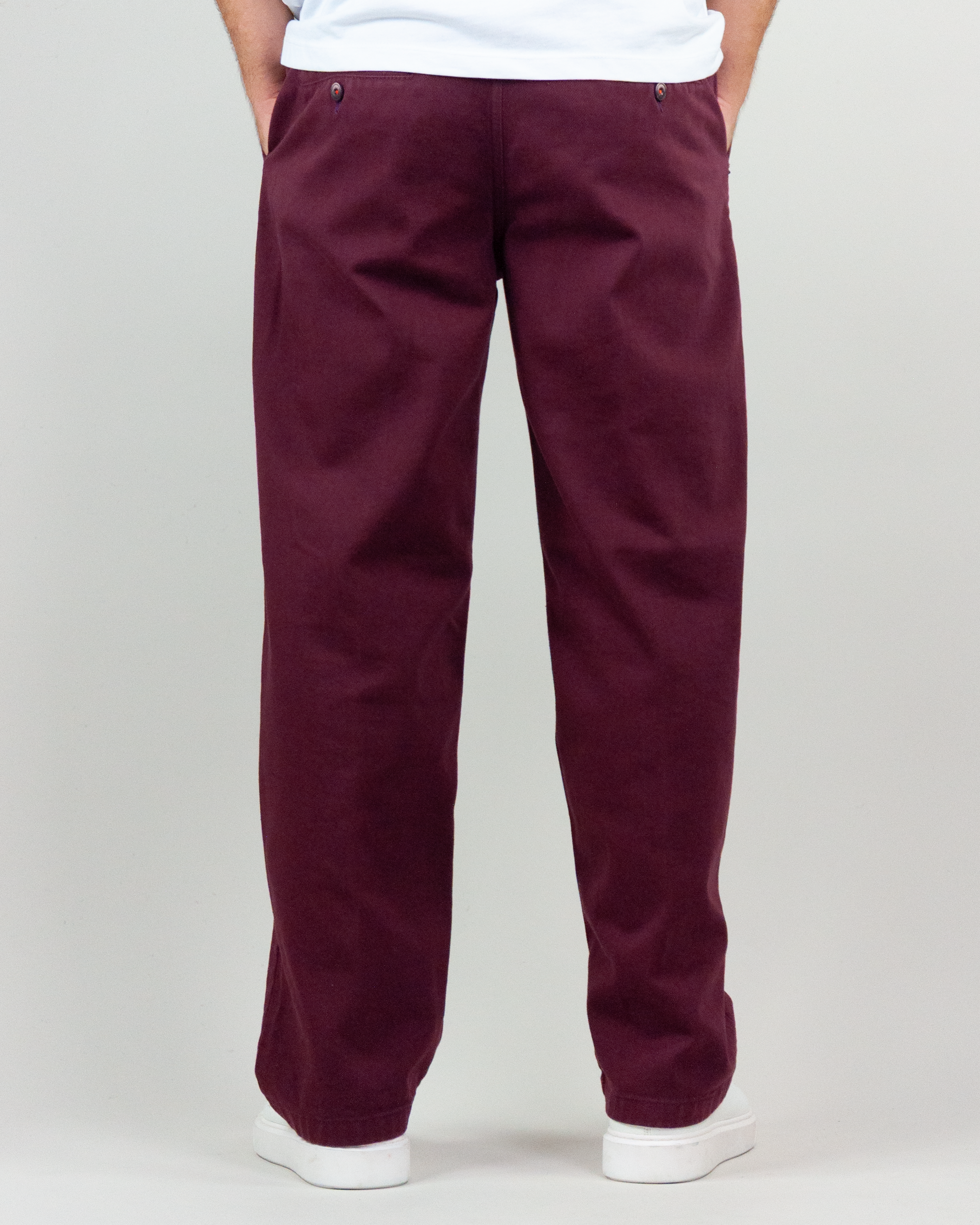 Pantalone Drill Berna Uomo BRN M 252108, burgundy back view of pants with casual style and pockets.