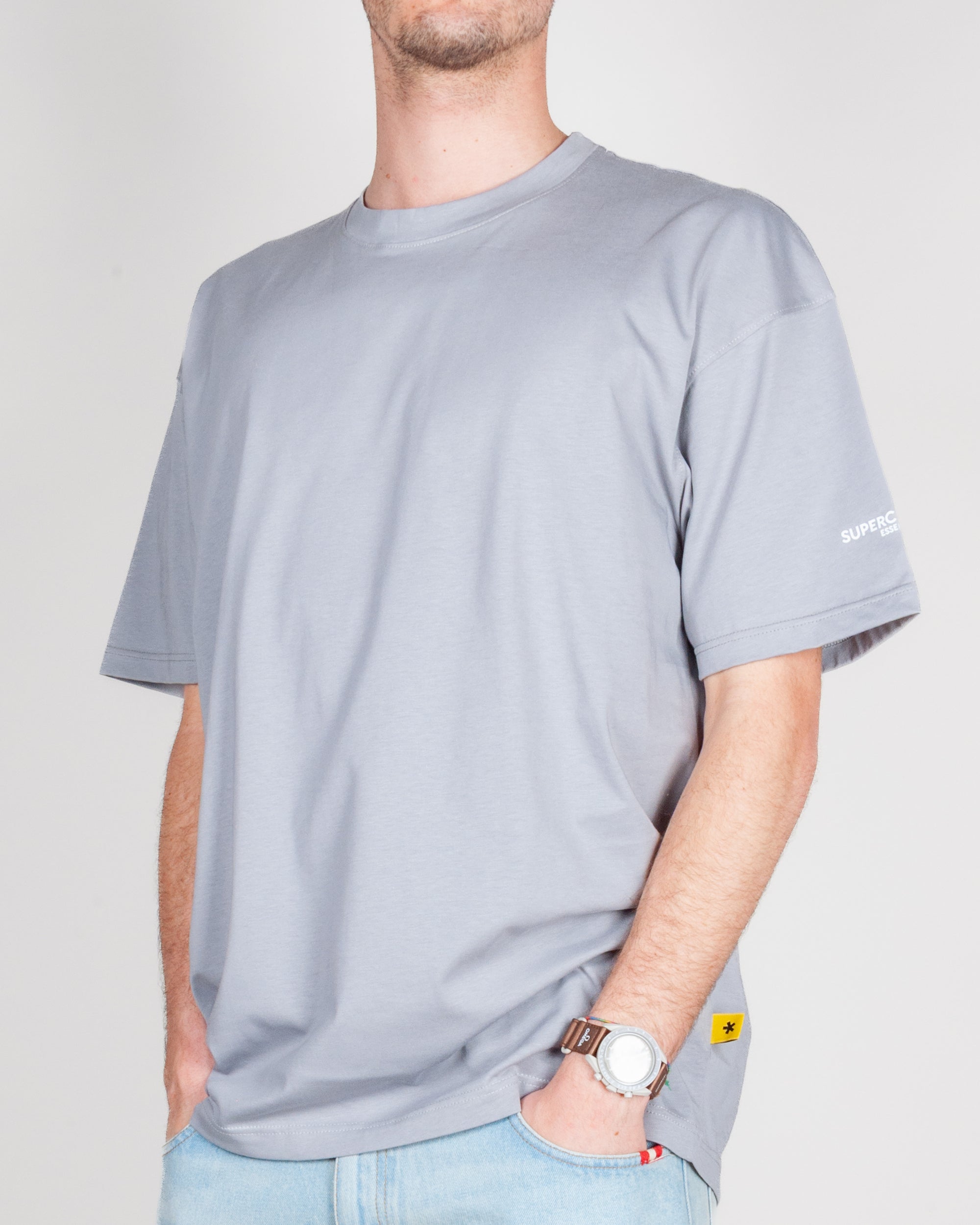 T-shirt Basic Semi Over Superculture Art. MUST