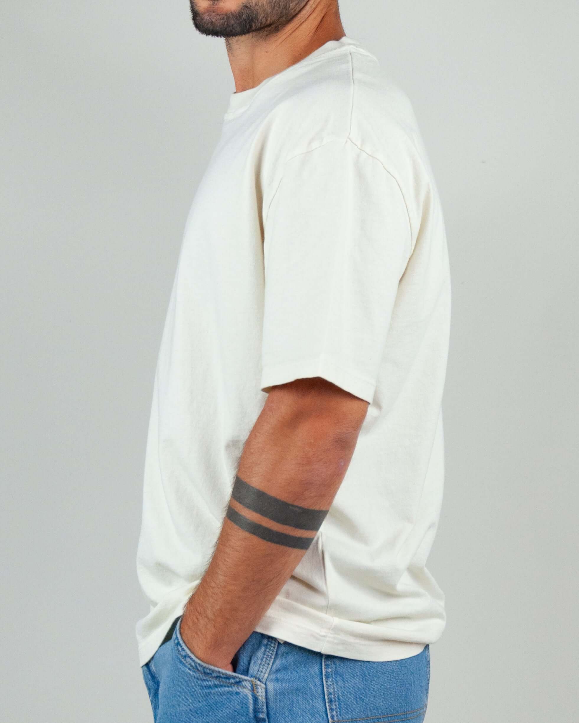 T-shirt Micro logo Amish Art. AMU146CN21XXXX