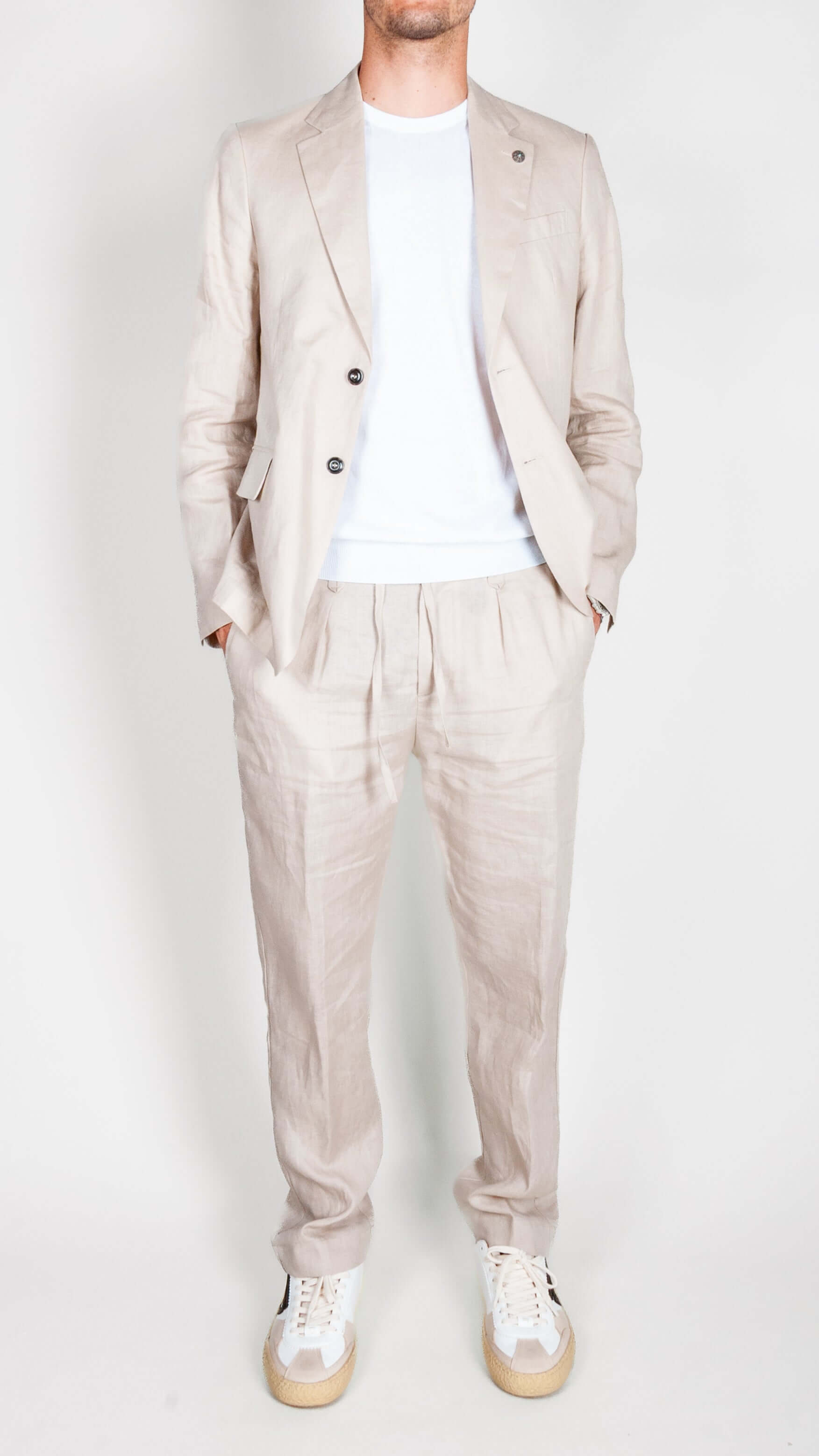 Abito 100% Lino Officina36 in beige, elegante abito lino per uomini, completo di giacca e pantaloni.