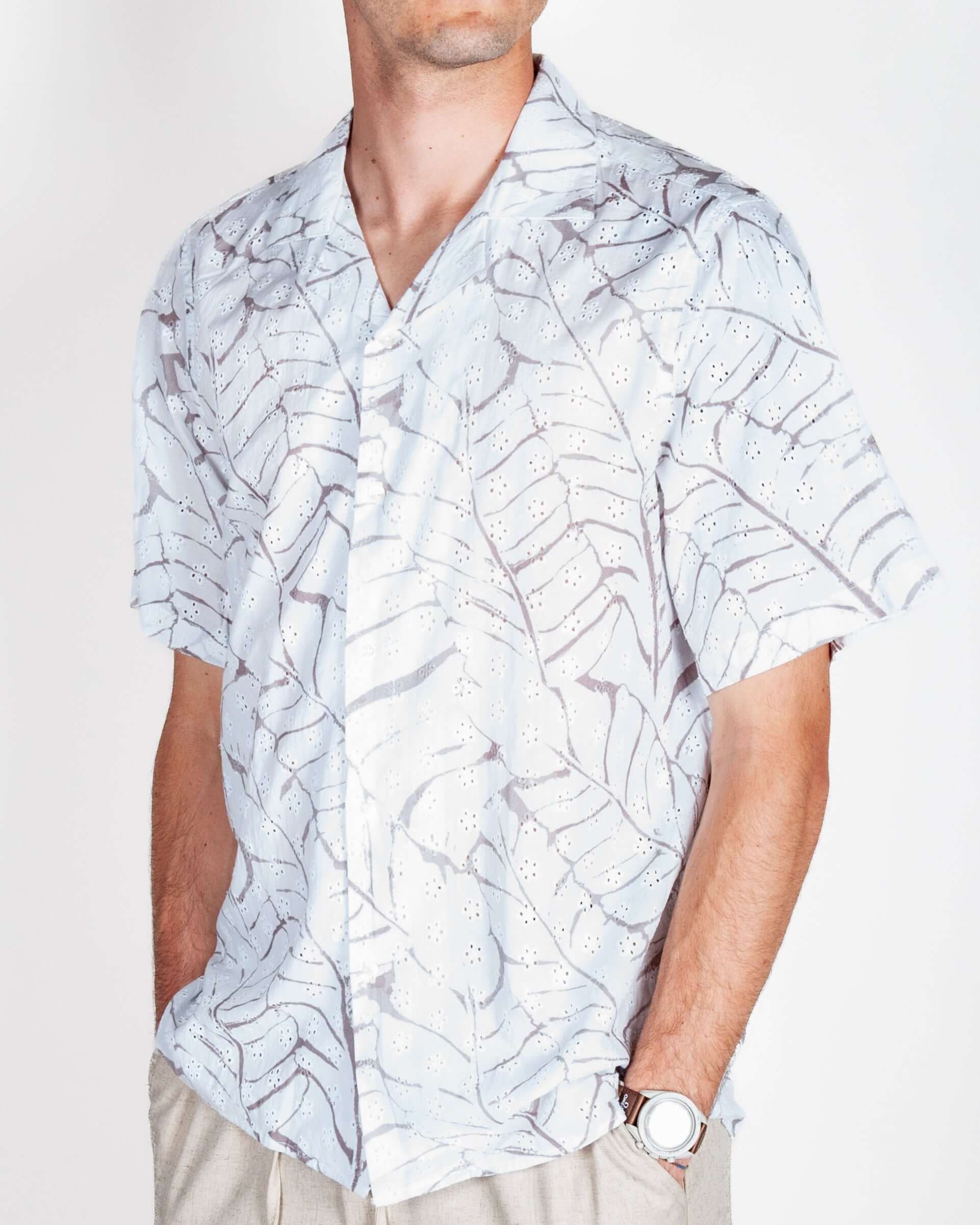 Camicia Viscosa manica corta collo bowling Uomo Imperial Art, modello casual con motivo floreale.