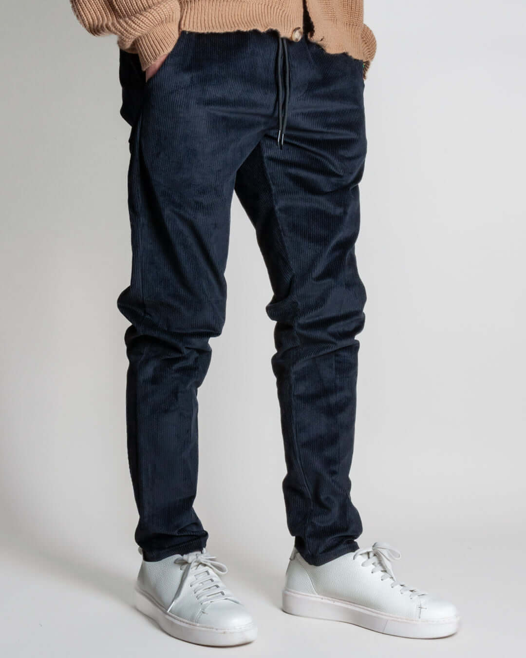   dettaglio qualità artigianale tessuto premium 1921 Store